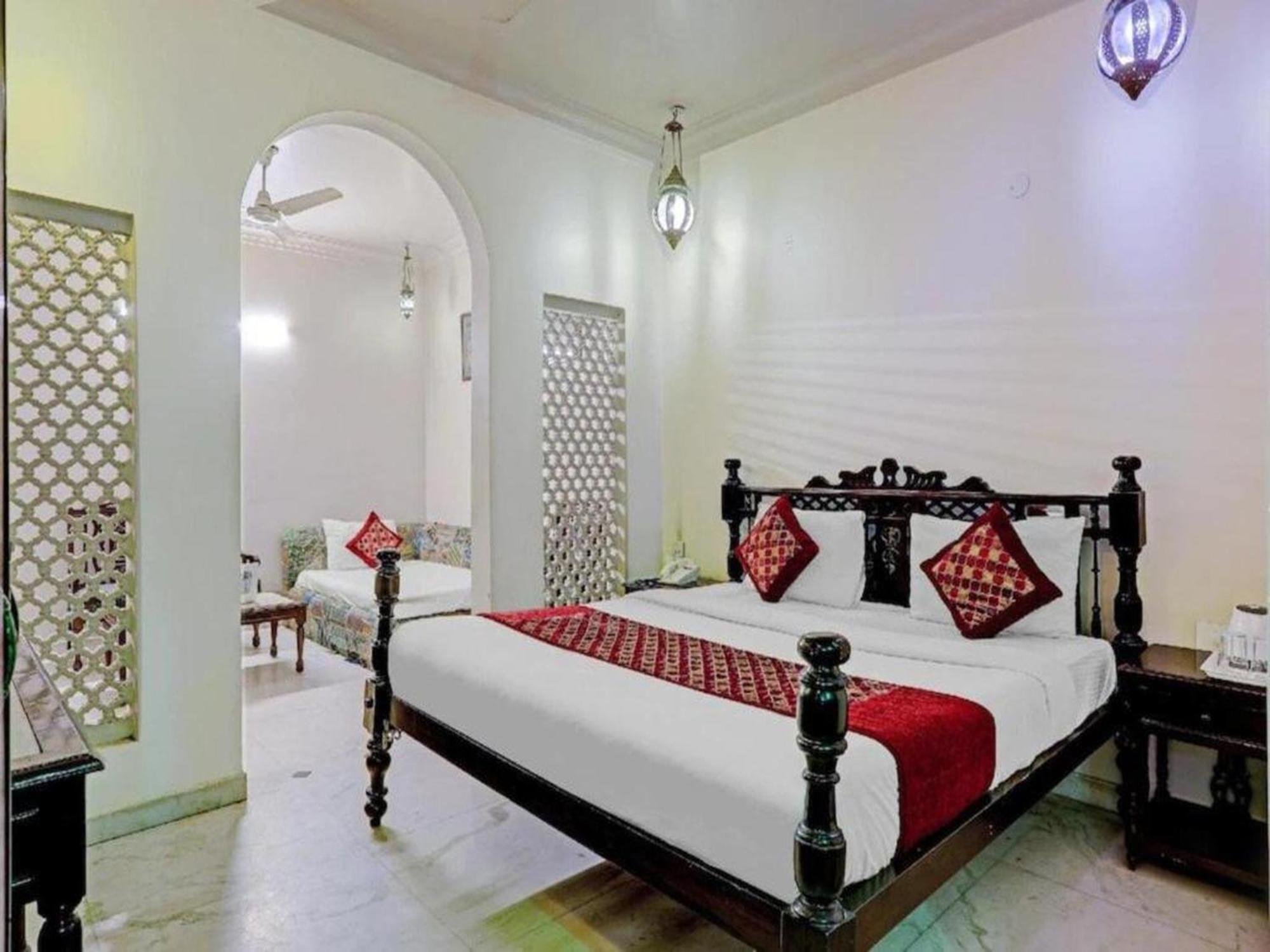 The Pinky Villa - Heritage Boutique Suites New Delhi Extérieur photo