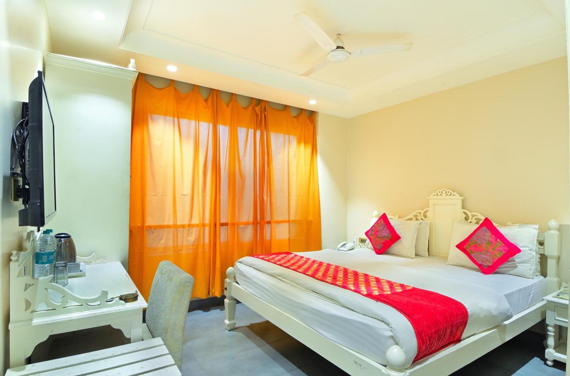 The Pinky Villa - Heritage Boutique Suites New Delhi Extérieur photo