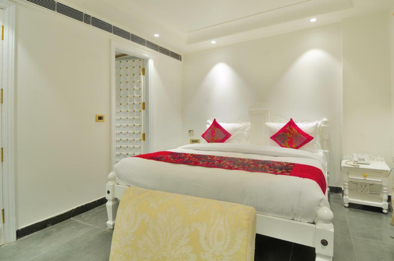 The Pinky Villa - Heritage Boutique Suites New Delhi Extérieur photo